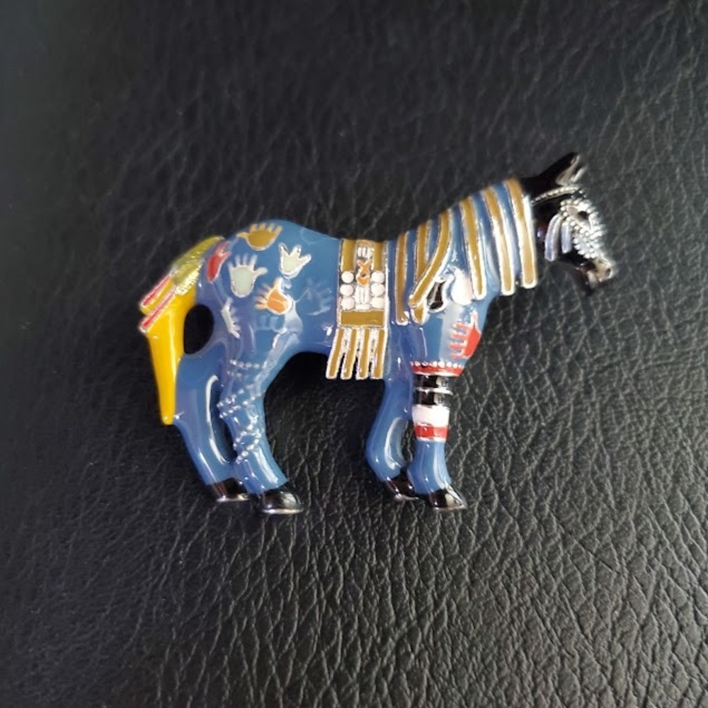 Topp Blue War Pony Enamel Brooch Necklace Silver Tone Trail of Painted Ponies